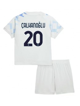 Detské Futbalové oblečenie Inter Milan Hakan Calhanoglu #20 2025-26 Krátky Rukáv - Preč (+ trenírky)